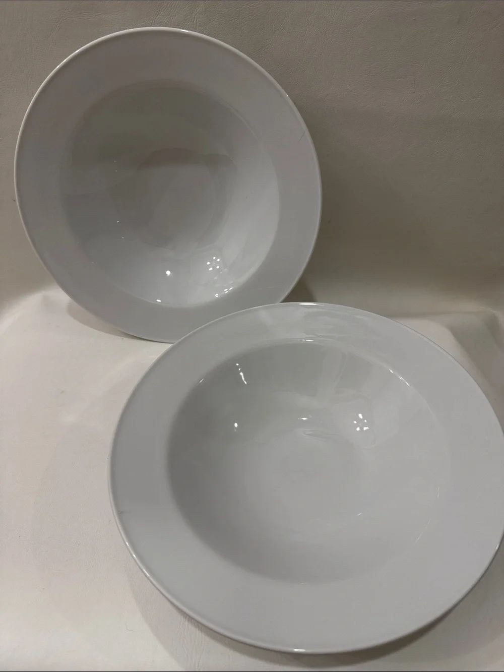 Pottery Barn Great White Traditional Glossy White Porcelain Soup Pasta 2 Bowls